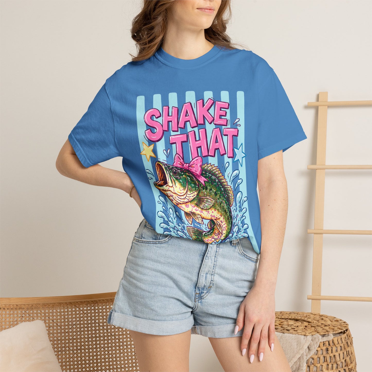 T-Shirt — 'Shake That' Bass Fish Graphic Tee